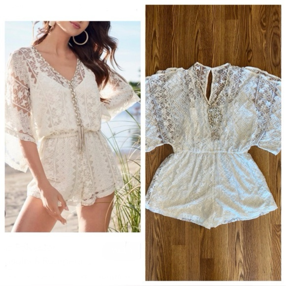 VENUS White Lace Romper Size Large - Picture 1 of 10
